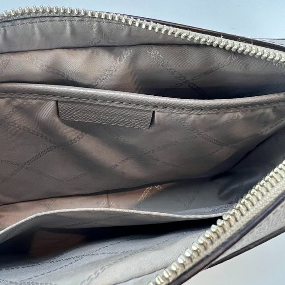 Michael Kors Jet Set Travel Crossbody Purse - Picture 6 of 15